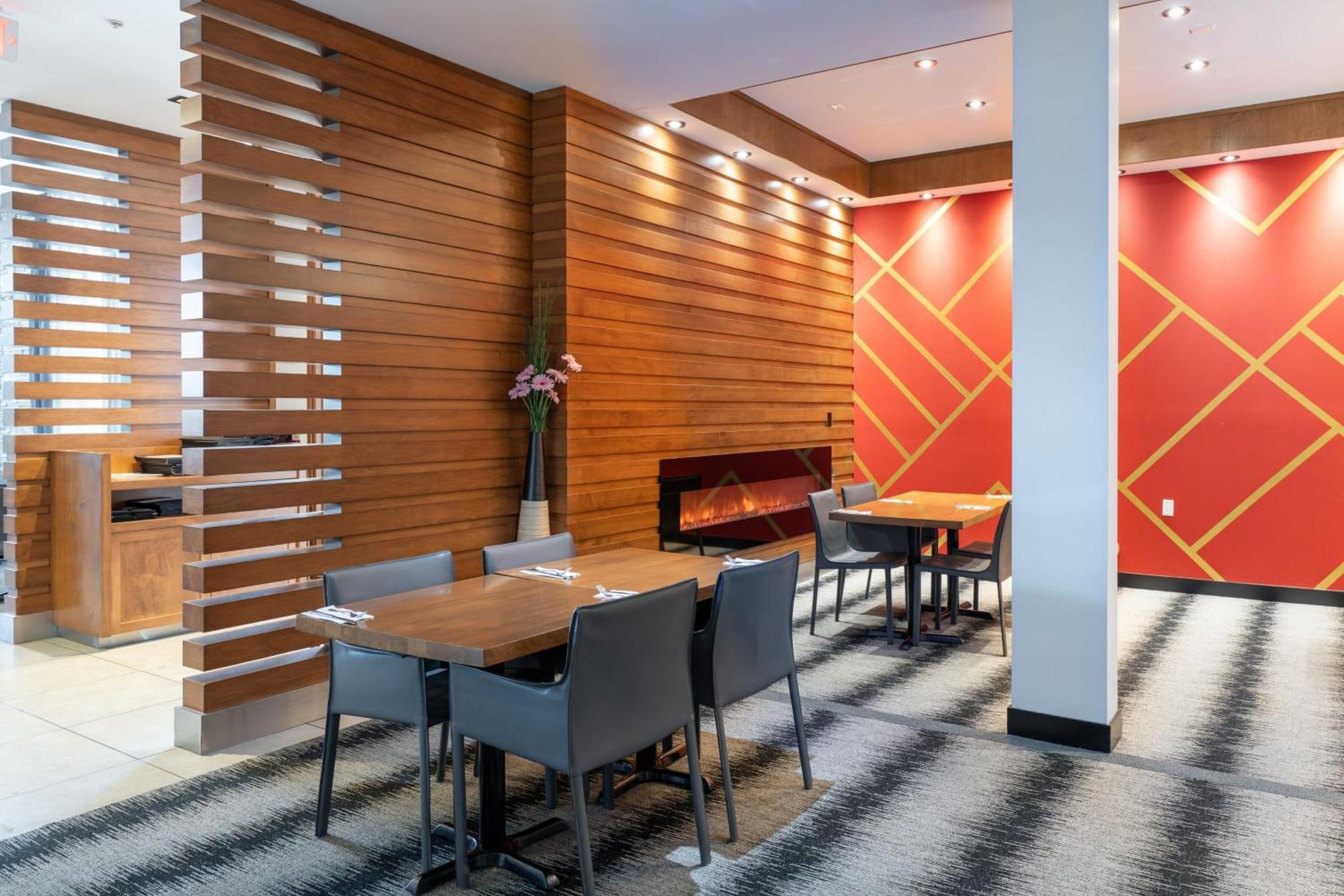 Four Points By Sheraton Edmonton International Airport Nisku Εξωτερικό φωτογραφία