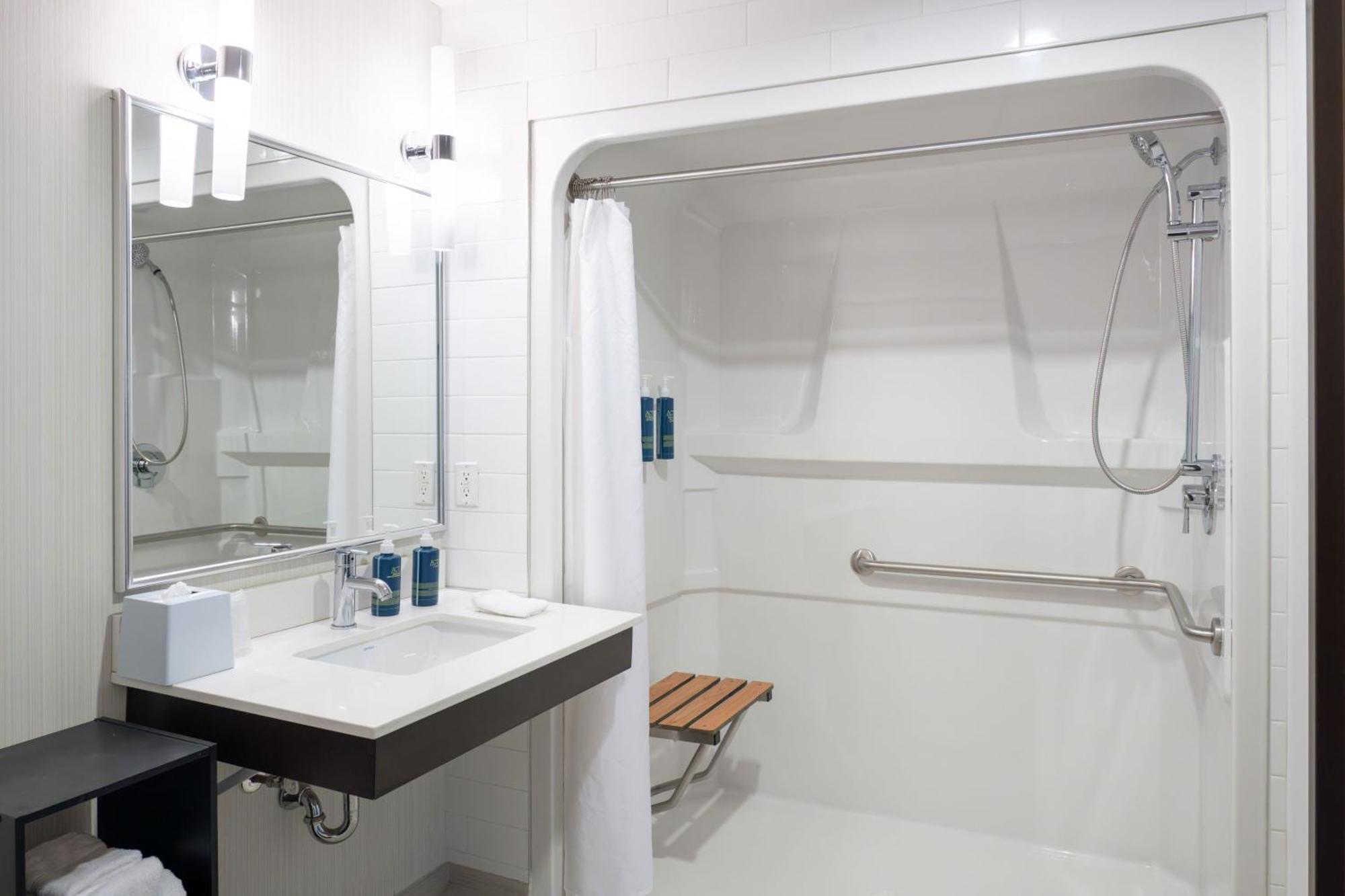 Four Points By Sheraton Edmonton International Airport Nisku Εξωτερικό φωτογραφία